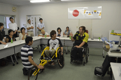 車両の展示（イメージ）の写真